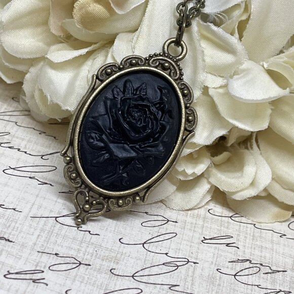 Halloween Gothic Viking Gift Birthday Bronze Necklace Black Rose Cameo  Jewelry - Picture 2 of 9